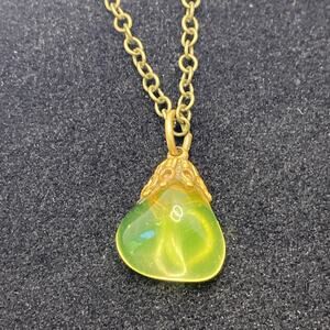 Vintage Green Amber Necklace Womens Fashion